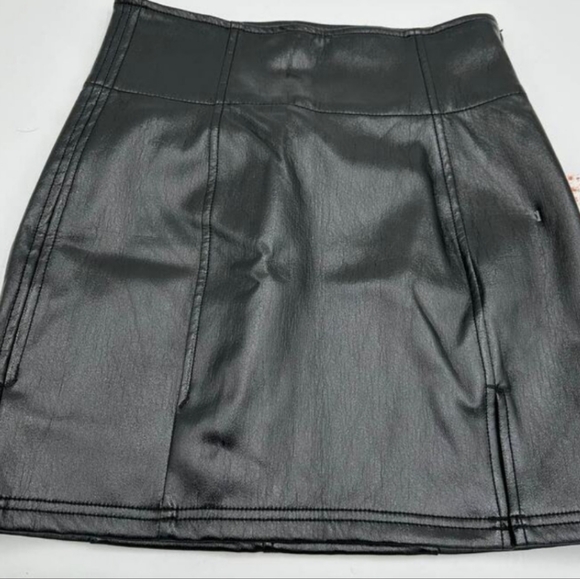 LAST CHANCE FREE PEOPLE Faux Leather Mini Slit Skirt - Picture 2 of 5